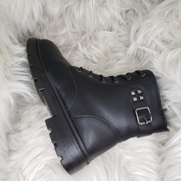 Women's Combat Boots (BOT80-002) - Picture 4 of 4